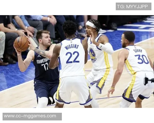 追梦回忆维金斯季后赛神扣东契奇震撼全场的瞬间